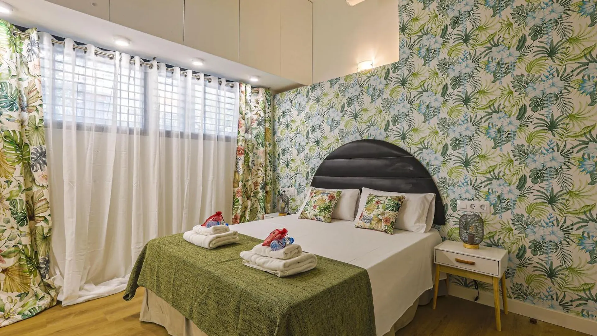 Alcam Les Corts Apartment Barcelona